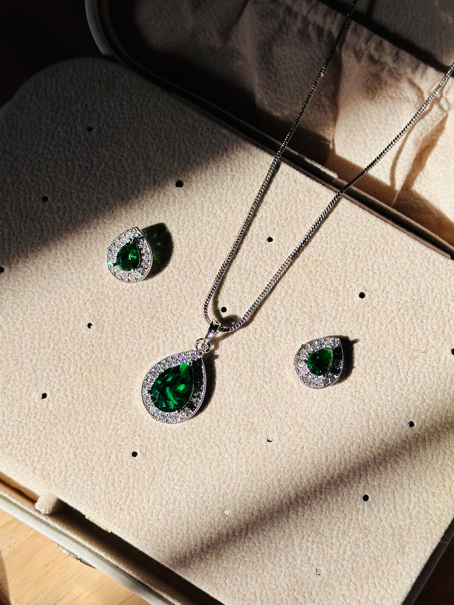Necklace Set
